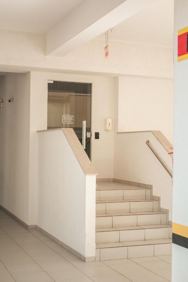 Temporadabombinhas 2 Suites ภายนอก รูปภาพ